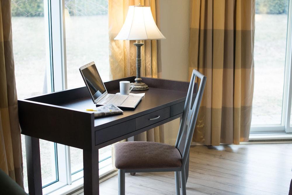 Days Inn By Wyndham Montmagny Εξωτερικό φωτογραφία